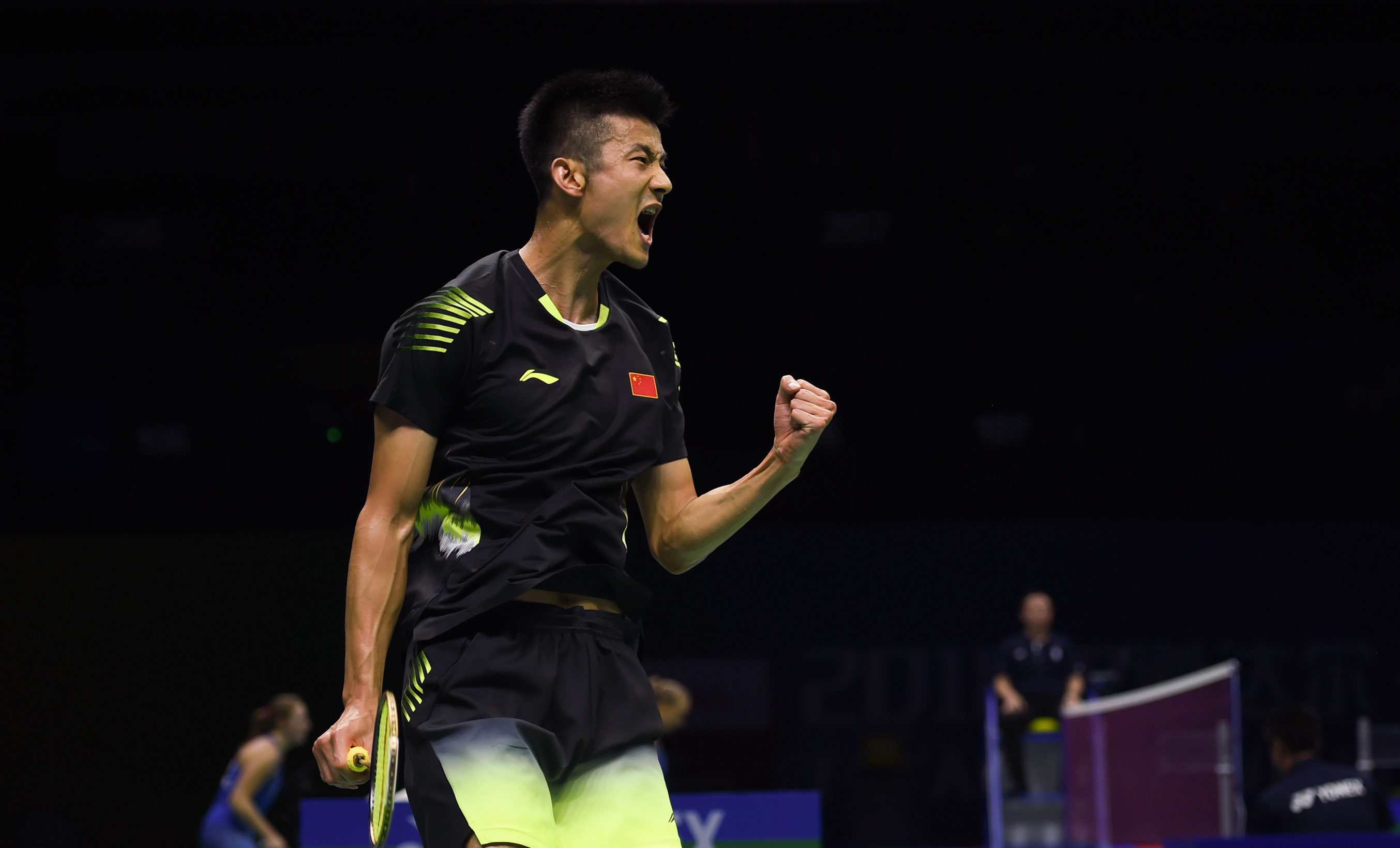 中国羽毛球队绝地反击印尼羽毛球队，谌龙惊艳世界