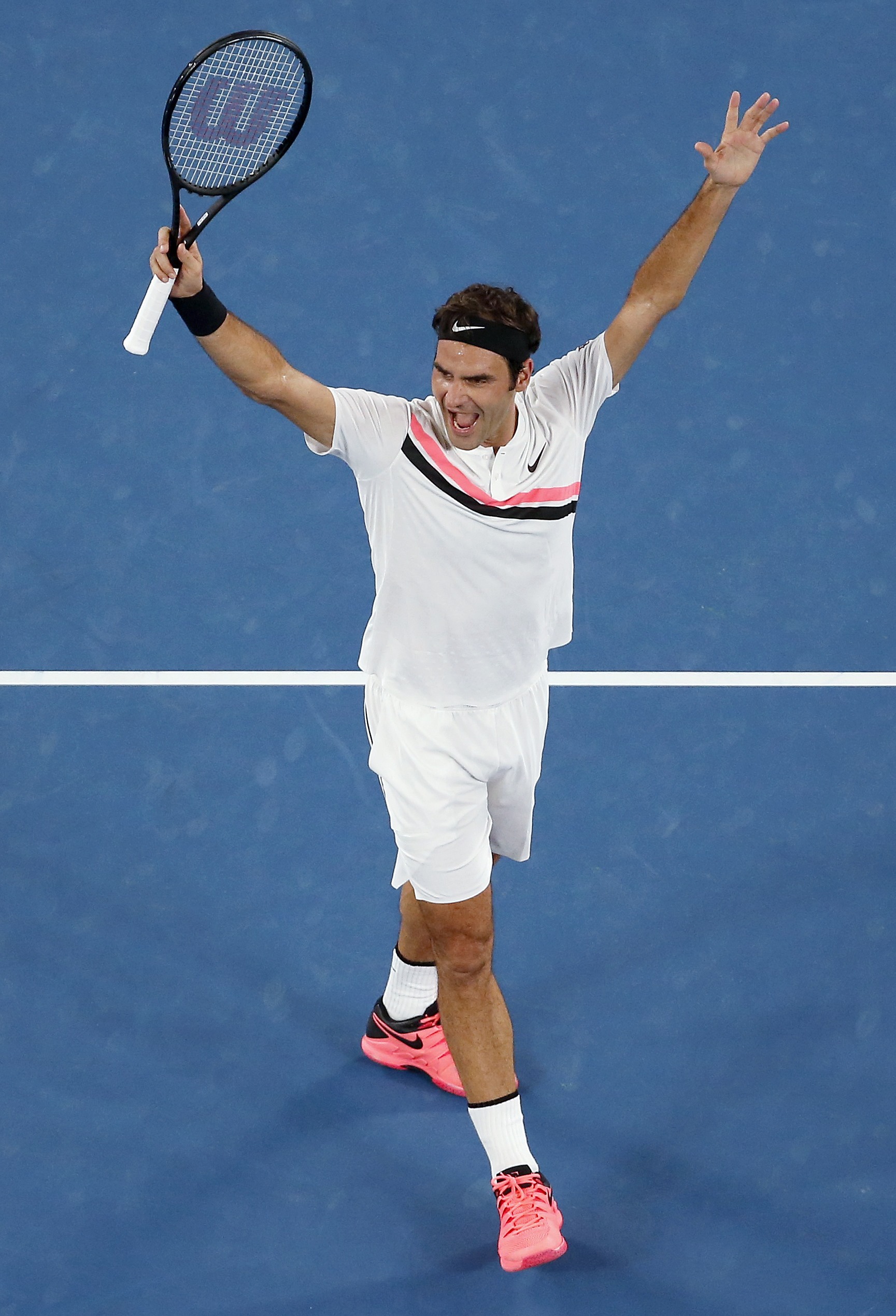 德国网球队翻盘澳大利亚网球队,费德勒统治全场 德国网球队翻盘澳大利亚网球队,费德勒统治全场