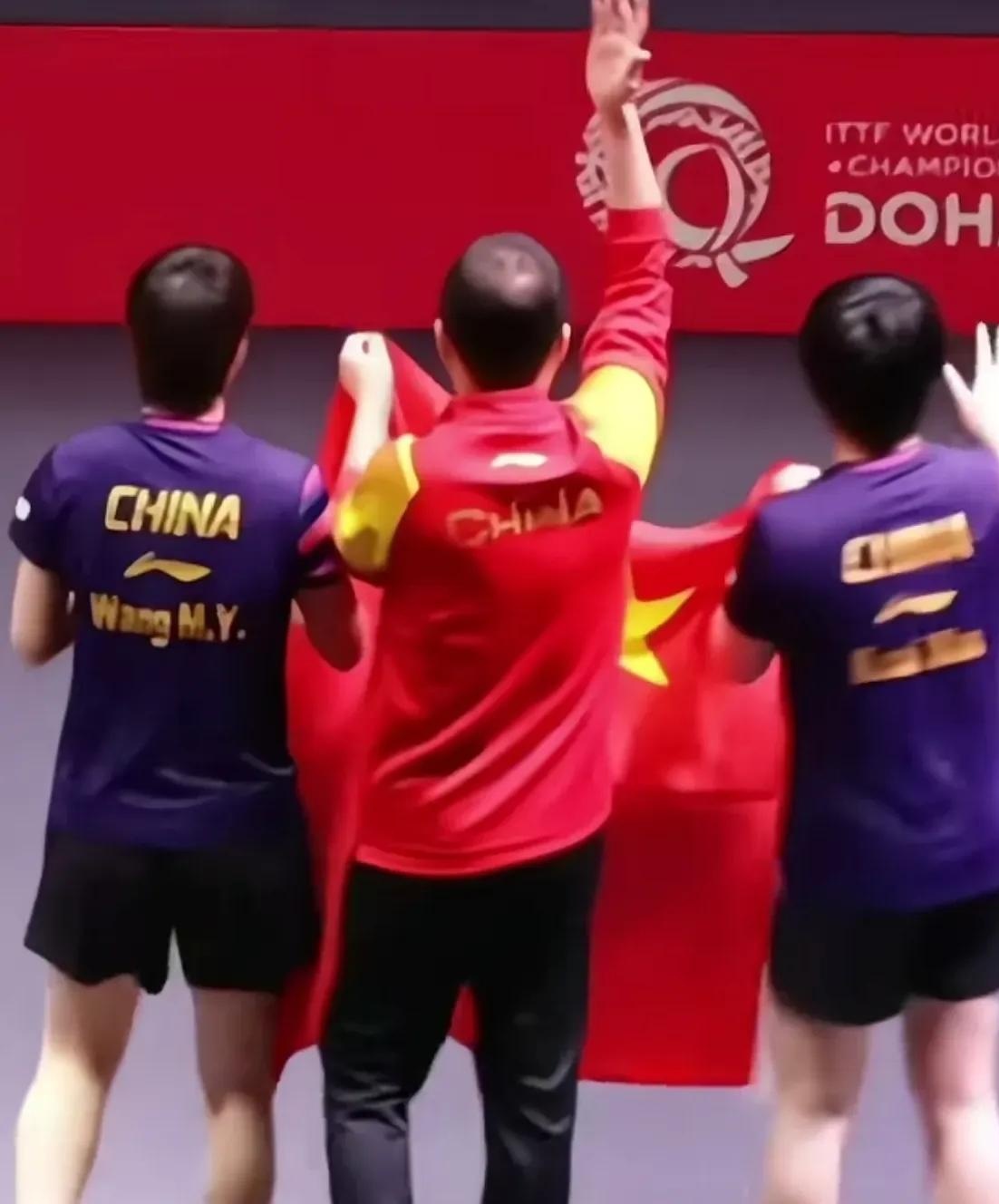 中国羽毛球队血洗丹麦羽毛球队，马琳送出助攻