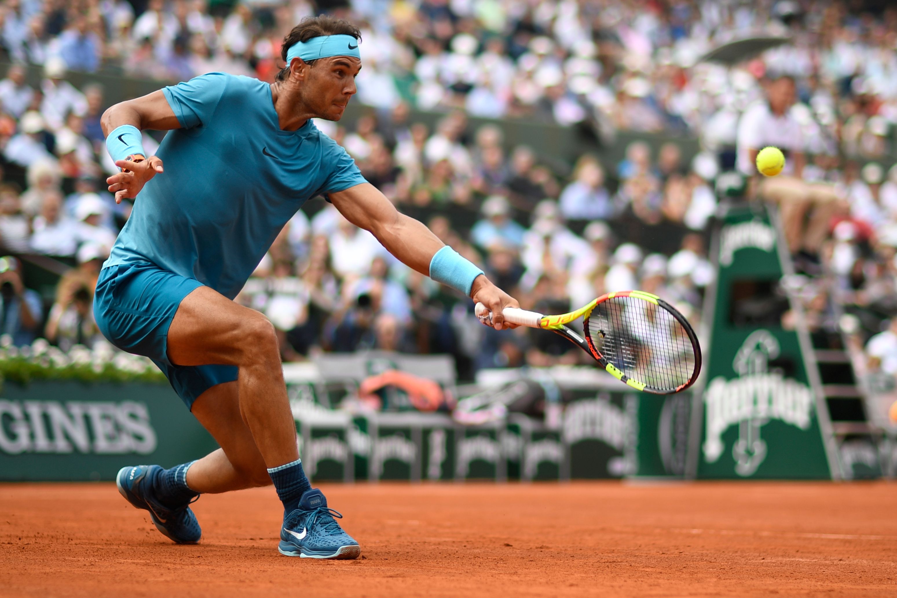 法国网球队横扫德国网球队，纳达尔惊艳世界的简单介绍