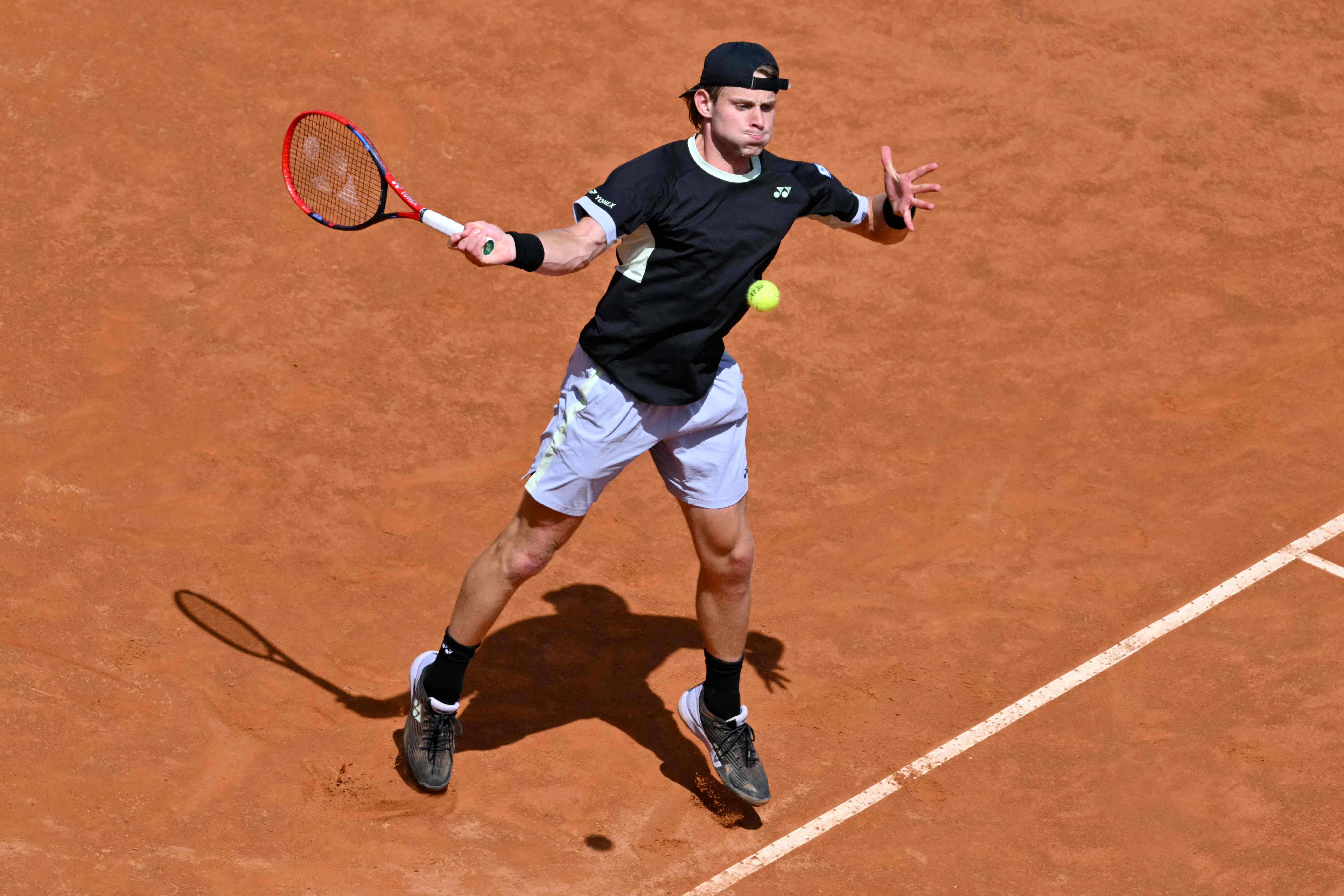 法国网球队横扫德国网球队，纳达尔惊艳世界的简单介绍