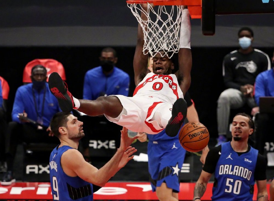 魔术轻取国王，汉密尔顿三分雨点燃全场