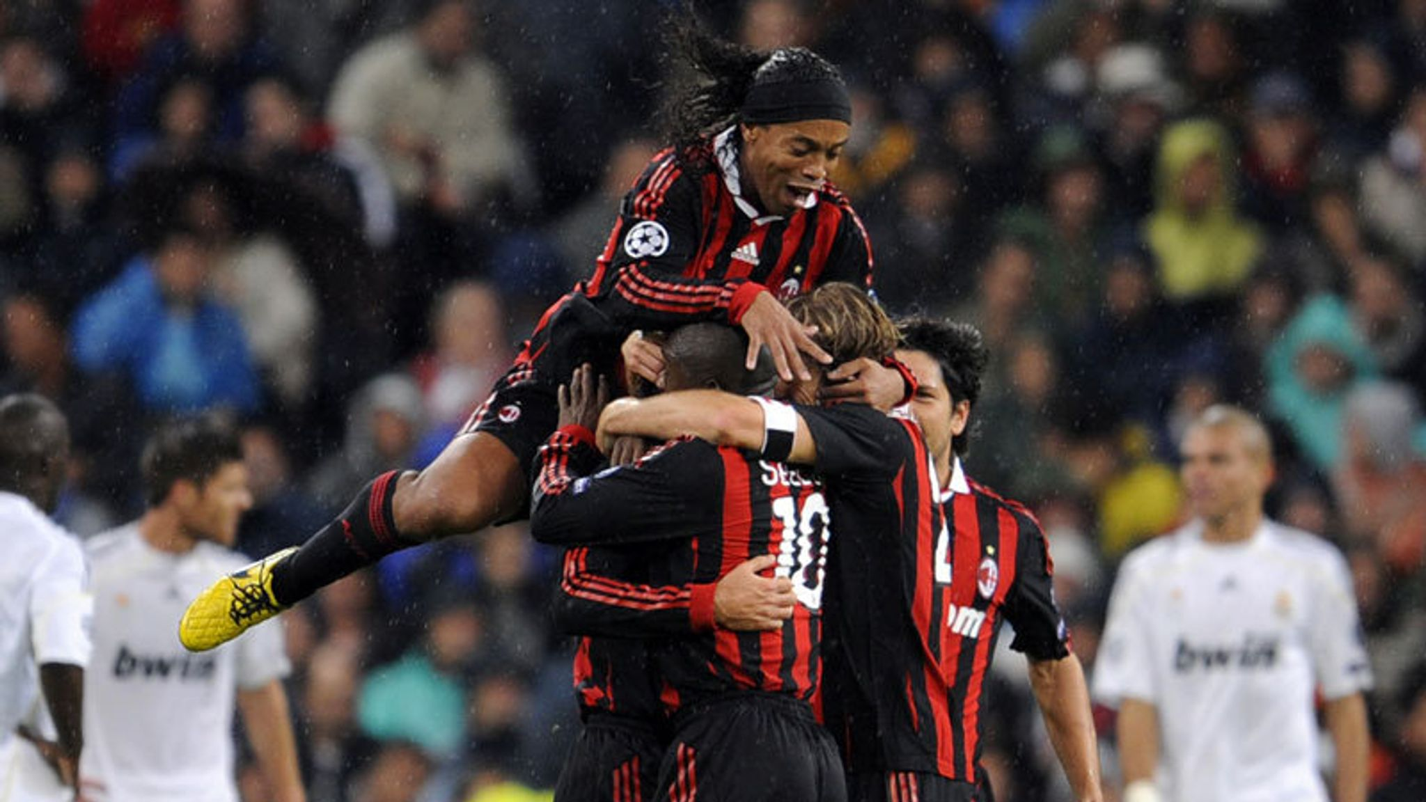 荷兰逆转AC米兰，布鲁诺绝境逆转