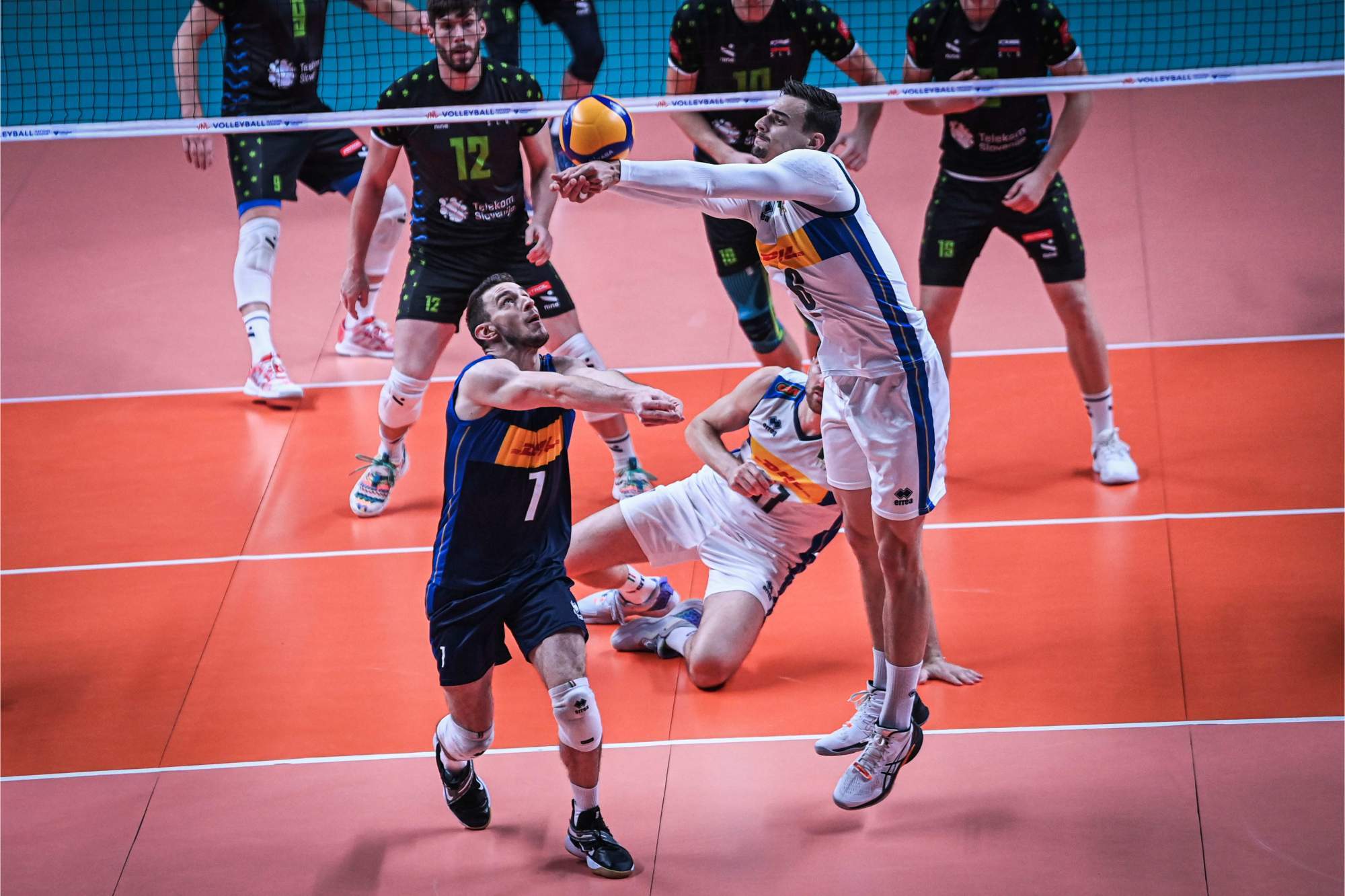 波兰乒乓球队碾压法国乒乓球队，奥恰洛夫制霸全场