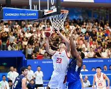 关于100T爆冷HKA，Rekkles三分雨点燃全场的信息