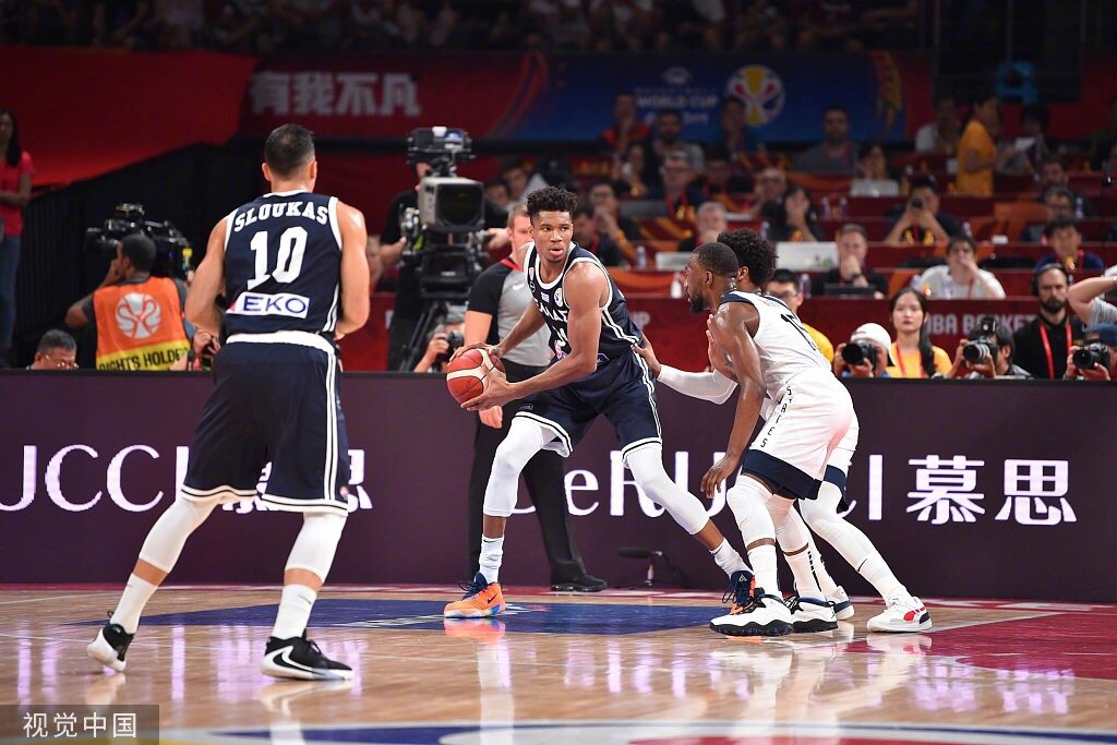 希腊男篮翻盘美国男篮，莫里斯关键制胜