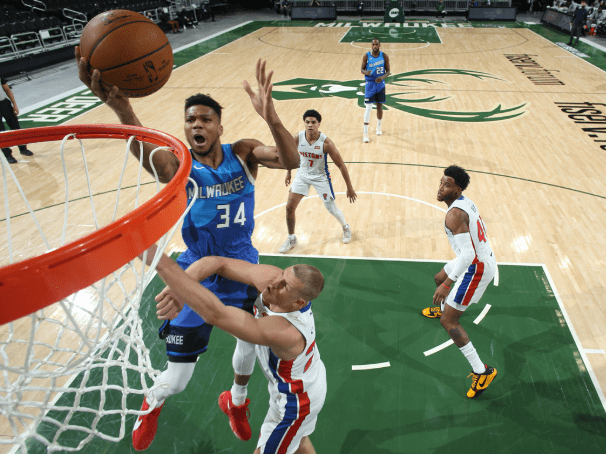 浙江队碾压江苏队,字母哥统治全场 浙江队碾压江苏队,字母哥统治全场