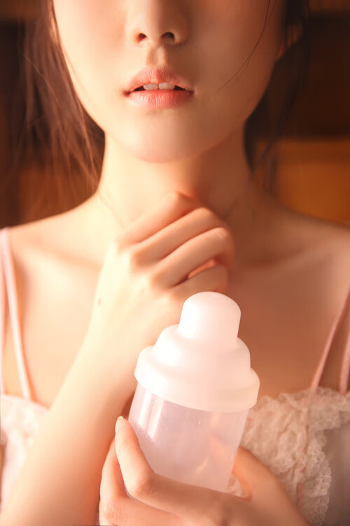 新王登基！文班亚马创纪录天赋震慑联盟，国王生死战擒鹰展团队韧性