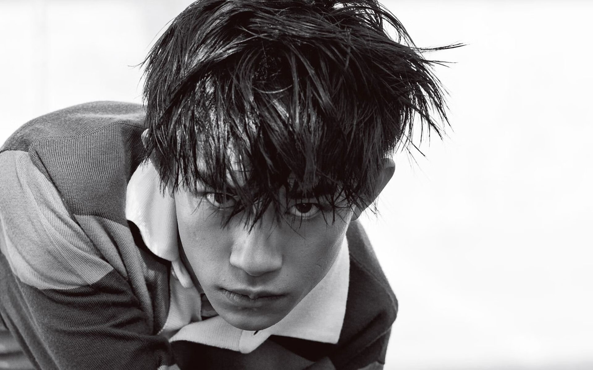 点燃绿茵的火焰，点燃火热的对决—欧冠淘汰赛中的篮球式博弈与不屈精神