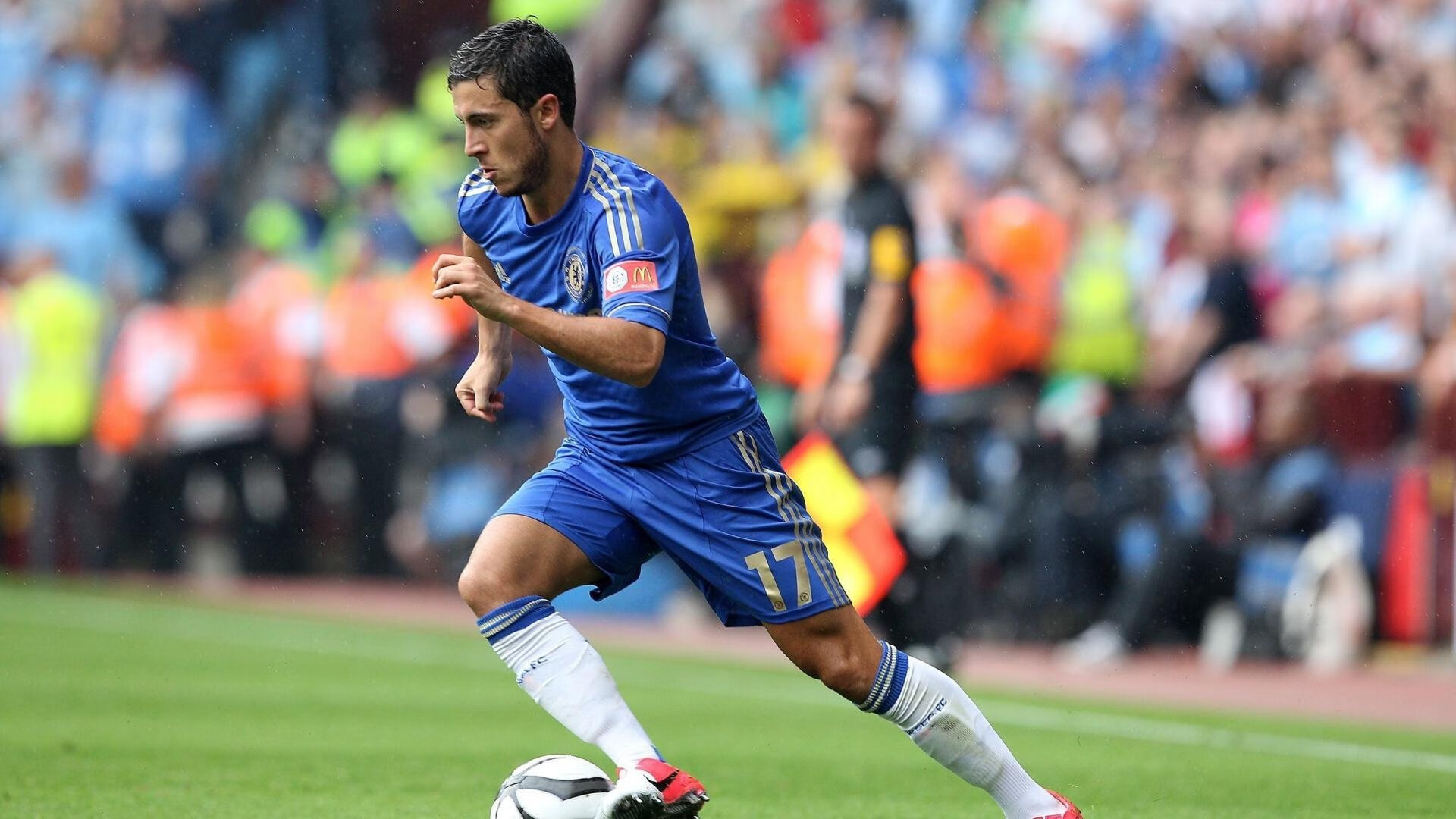 赛道熔炉，当F1的极速黑夜遇见哈利伯顿的绝境救赎