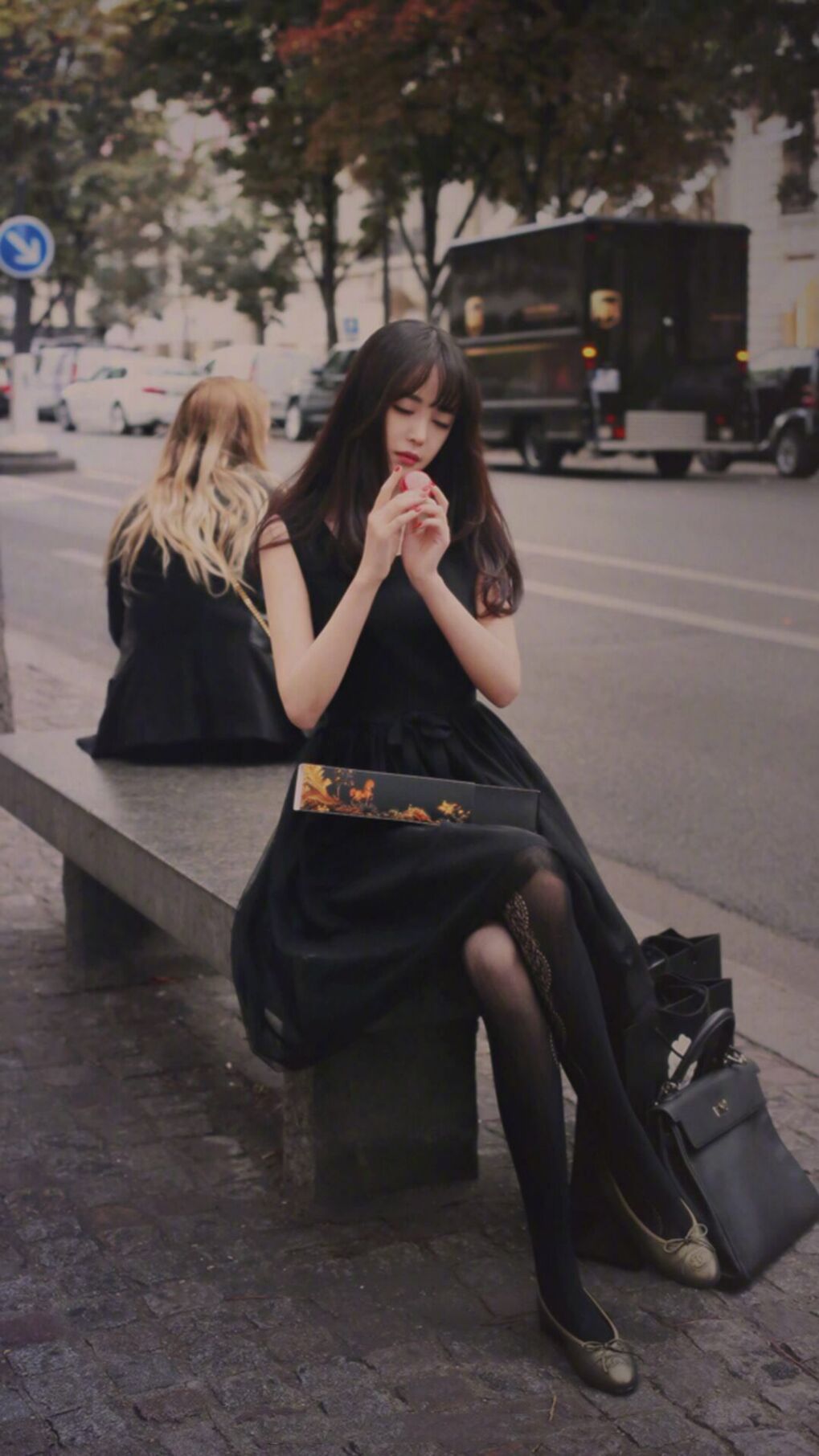 武士与斗牛士，当佛罗伦萨的灵魂穿过奥亚尔萨瓦尔的脚尖